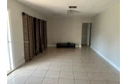 $800 : Beautiful ..Hialeah, FL thumbnail
