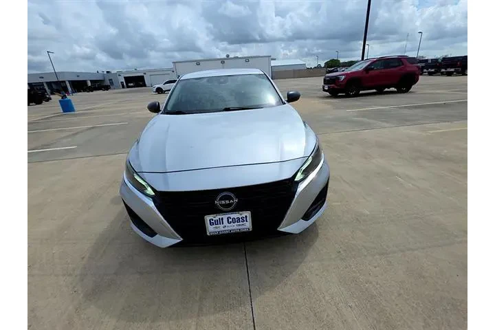 $26991 : Nissan Altima 2024 2.5 SV 4d image 4