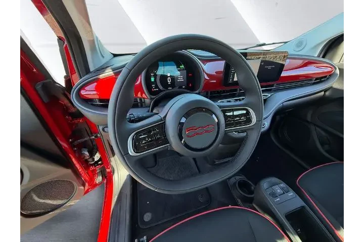 $19991 : FIAT 500e 2024 Inspi(RED) 2d image 9