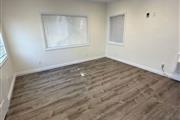 $1200 : Studio APT at 5731 Carlton way thumbnail