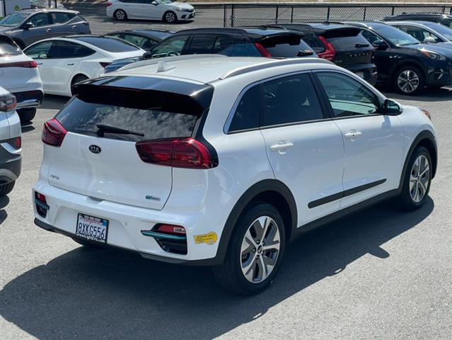 $23500 : Used 2021 Niro EV EX Premium image 6