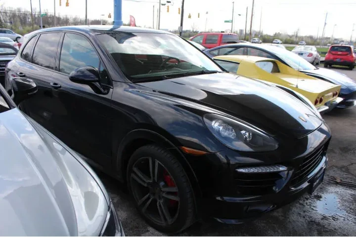 2014 Cayenne GTS image 4