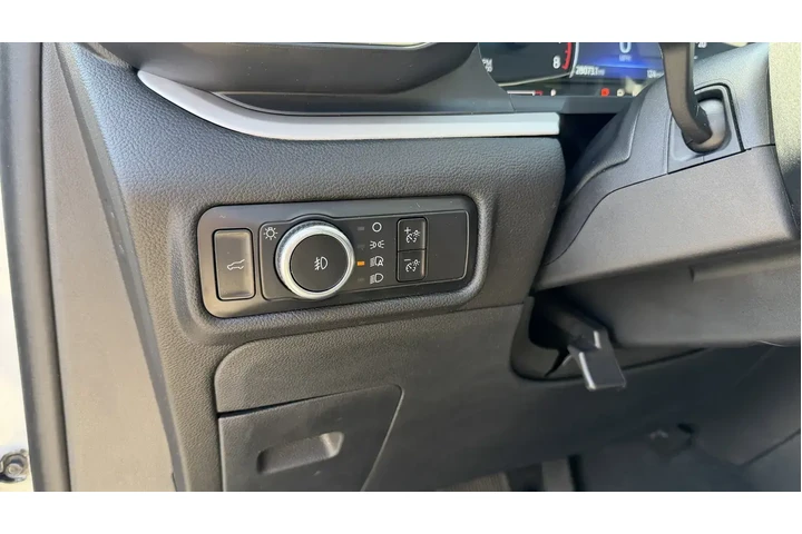 $32680 : Ford Explorer 2023 AWD XLT 4 image 8