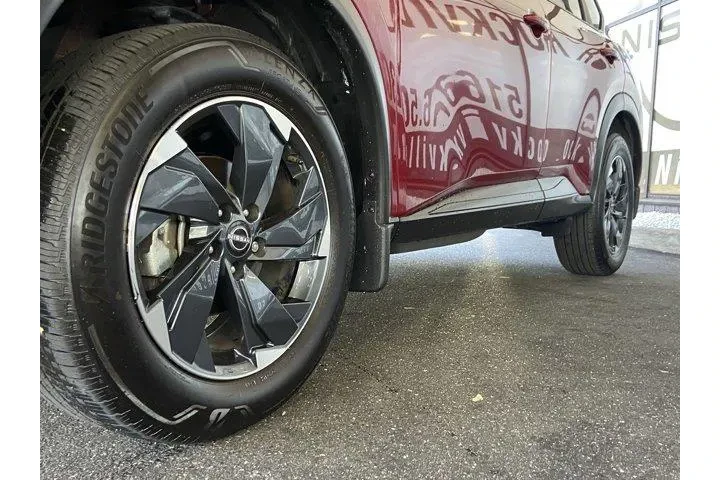 Nissan Rogue 2024 AWD SV 4dr image 10