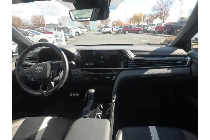 $29078 : Toyota Camry 2025 SE 4dr Sed image 9