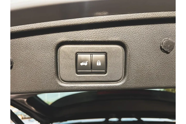 $28997 : Nissan Pathfinder 2023 SL 4d image 6