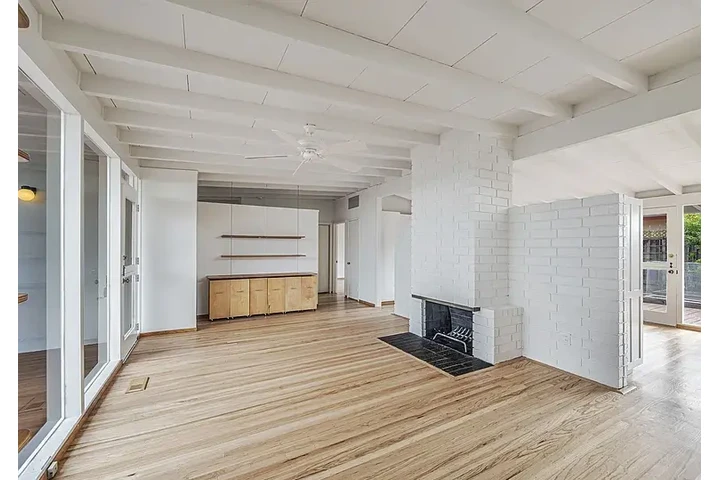 $2400 : AVAILABLE  IN MOUNTAIN VIEW CA image 4