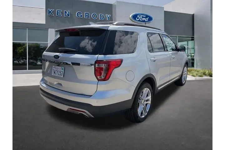 $18400 : Ford Explorer 2017 XLT 4dr S image 5