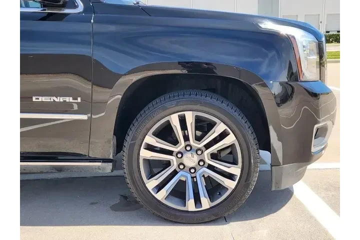 $28296 : GMC Yukon XL 2019 4x4 Denali image 8