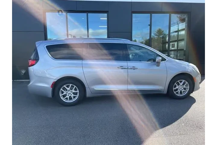 $16150 : Chrysler Pacifica 2020 Touri image 5