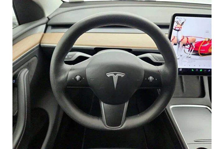 $31998 : Tesla Model Y 2023 AWD 4dr C image 10