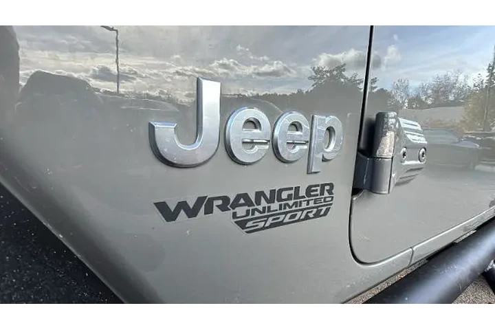 $28000 : Jeep Wrangler Unlimited 2018 image 10