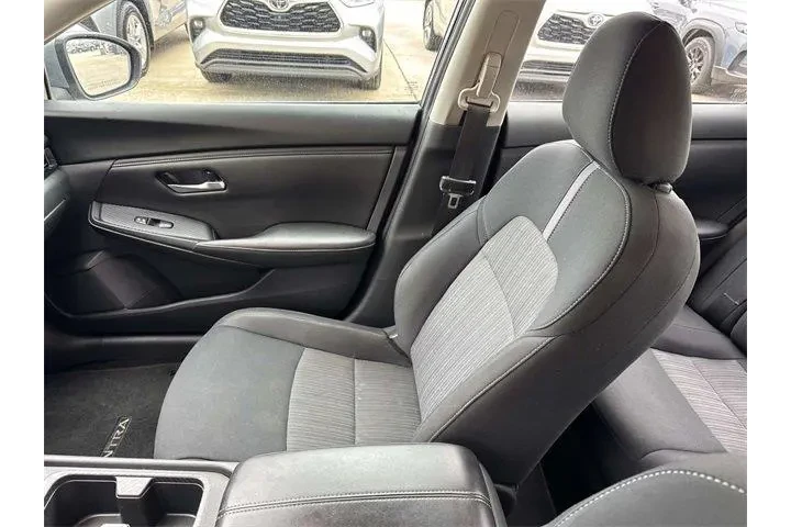 $18775 : Nissan Sentra 2024 SV 4dr Se image 8