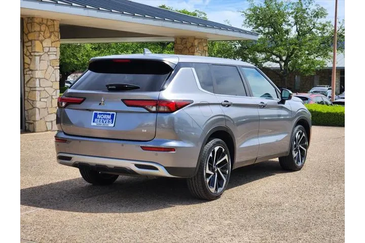 $19747 : Mitsubishi Outlander 2022 SE image 5
