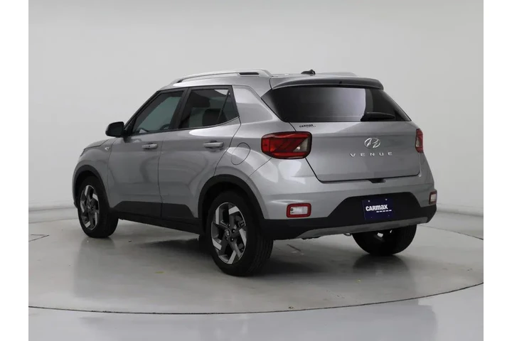 $21998 : Hyundai VENUE 2025 SEL 4dr C image 2