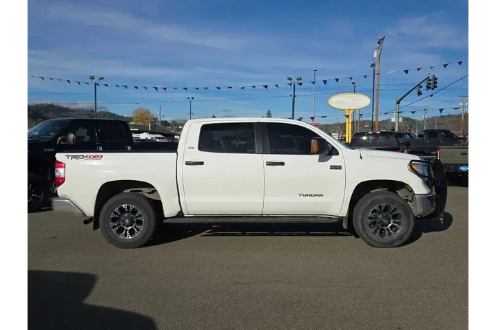 $29990 : Toyota Tundra 2015 4x4 SR5 4 image 6