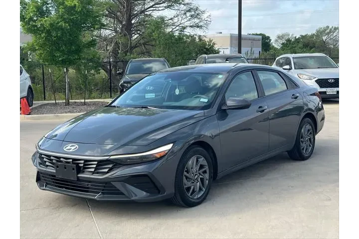 $19999 : Hyundai ELANTRA 2024 SEL 4dr image 5