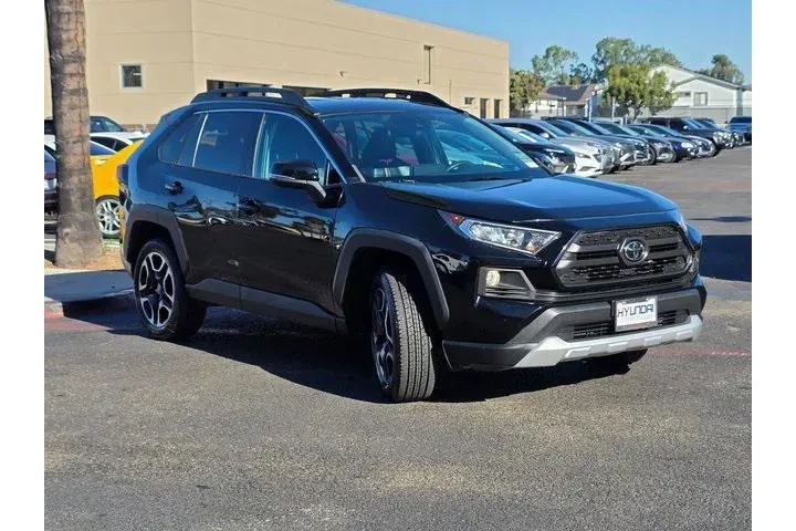 $23300 : Toyota RAV4 2019 AWD Adventu image 4