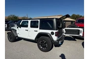 $33400 : Jeep Wrangler 2024 4x4 Rubic thumbnail