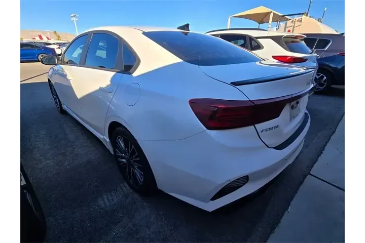 $17855 : Kia Forte 2023 GT-Line 4dr S image 4
