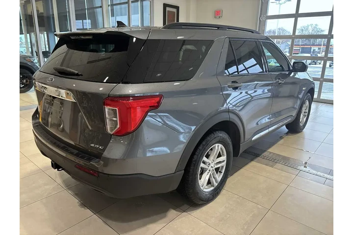 $32444 : Ford Explorer 2024 AWD XLT 4 image 3