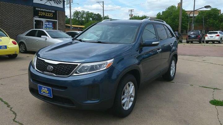 $7999 : 2014 Sorento LX image 4