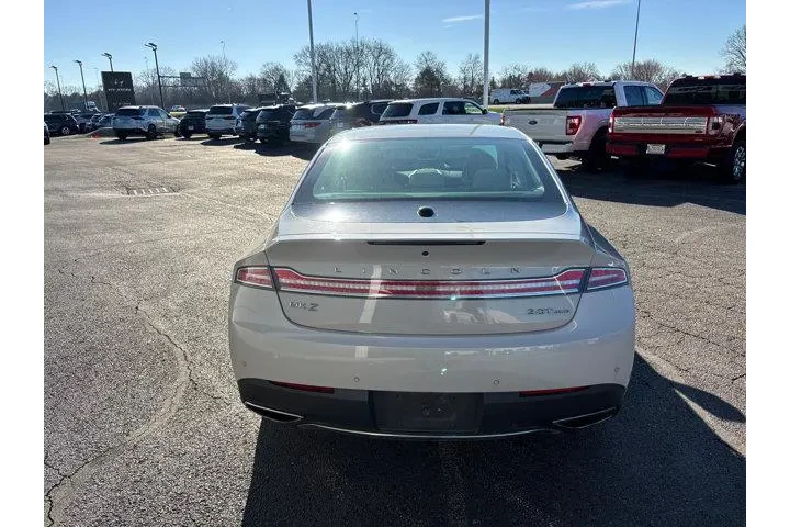 $16485 : Lincoln MKZ 2019 AWD Reserve image 6