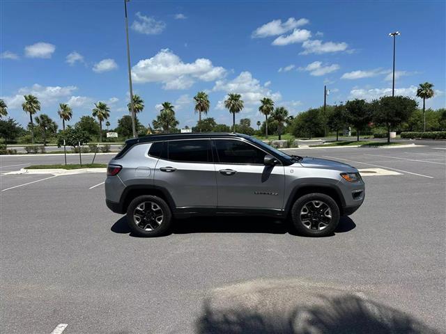 $19000 : 2018 JEEP COMPASS2018 JEEP CO image 5