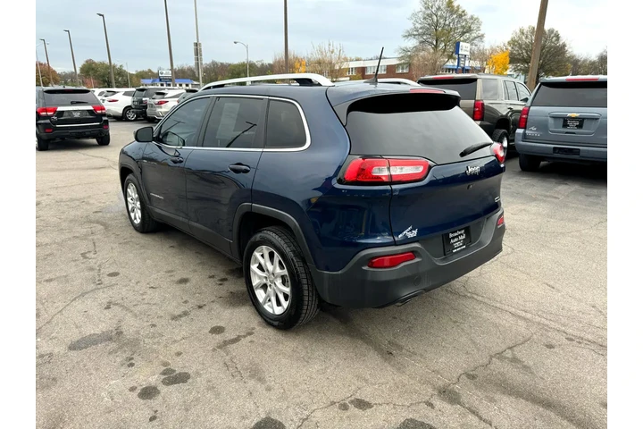 $12980 : 2018 Cherokee Latitude Plus F image 4