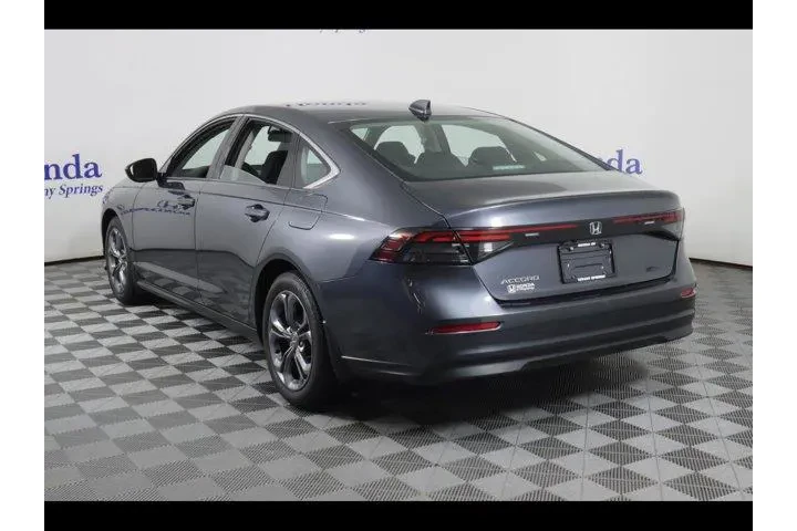 $24875 : Honda Accord 2023 EX 4dr Sed image 5