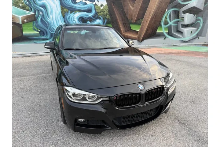 $13995 : 2018 BMW 3 Series 330i xDrive image 5