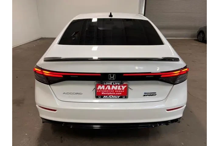 $27957 : Honda Accord Hybrid 2023 image 4