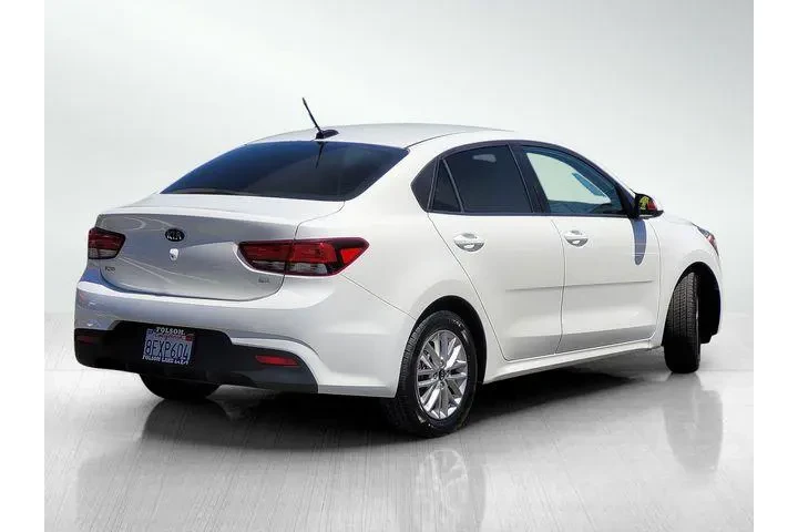 $11858 : Kia Rio 2018 EX 4dr Sedan image 4