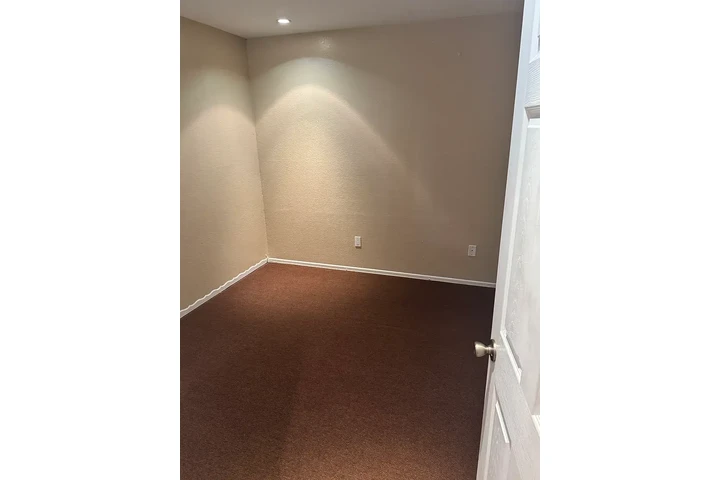 $1500 : Rancho Cucamonga Renta image 8