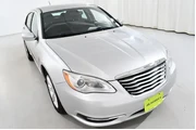 $6955 : Chrysler 200 2011 Touring 4d thumbnail