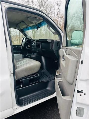 $27000 : 2018 GMC Savana 3500 image 5