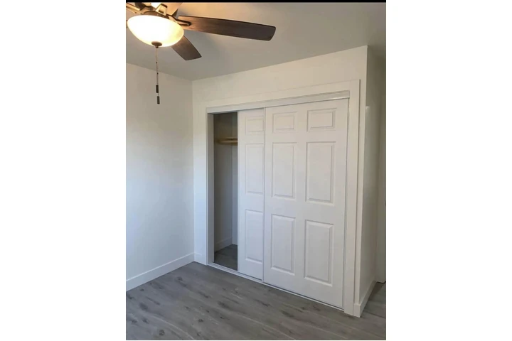 $1000 : Se renta cuarto image 5