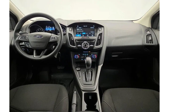 $14599 : Ford Focus 2018 SEL 4dr Hatc image 9