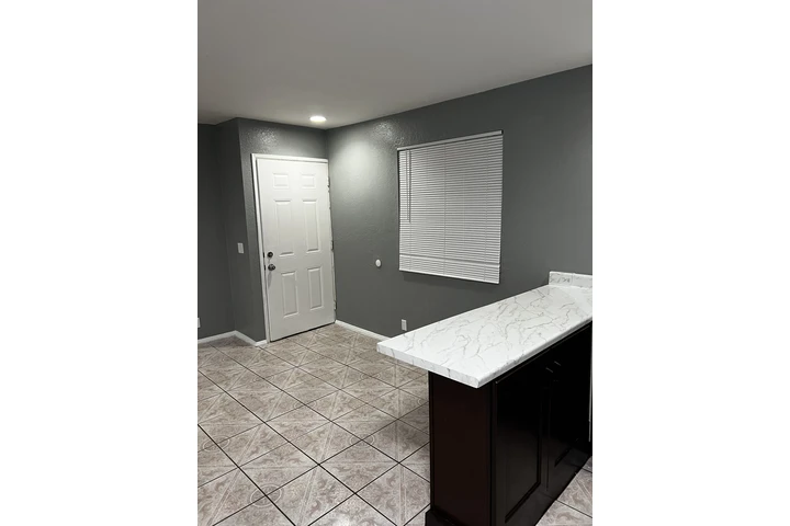 $2900 : Renta de apartamento image 3