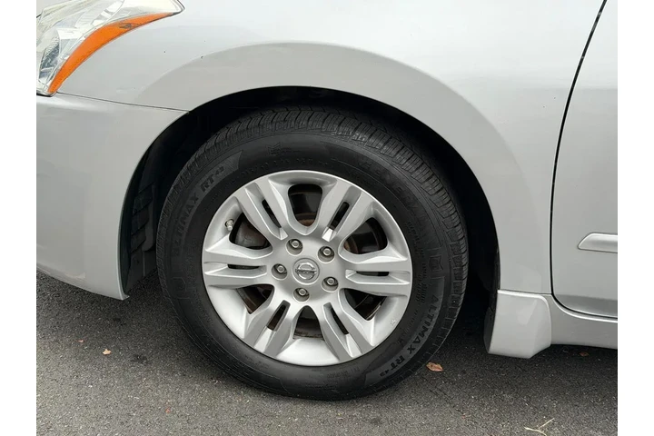 $7995 : 2012 Altima 2.5 SL image 1