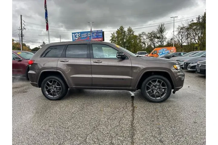 $28455 : Jeep Grand Cherokee 2021 4x4 image 2