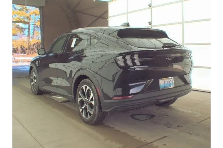 $29000 : Ford Mustang Mach-E 2025 Sel image 6