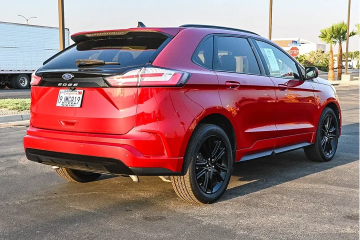 Ford Edge 2022 AWD SEL 4dr C image 8