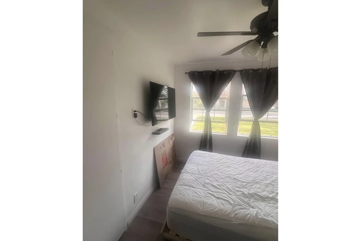 $850 : Rento cuarto image 2