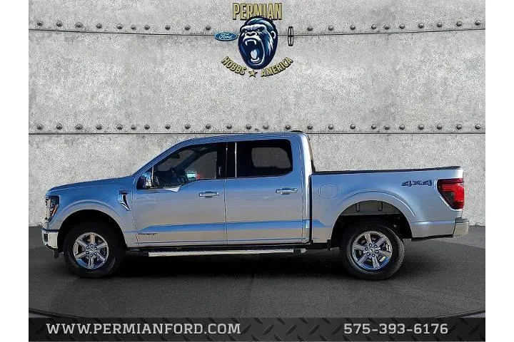 $39426 : Ford F-150 2024 4x4 XLT 4dr image 2