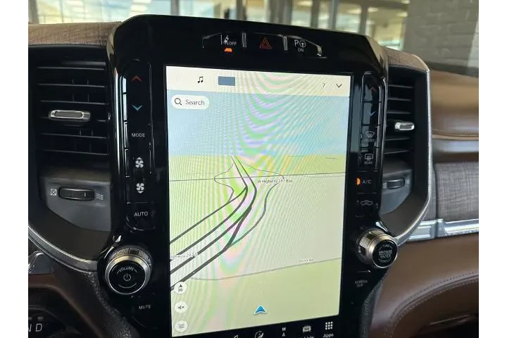 $36765 : Ram 1500 2022 4x4 Limited Lo image 9