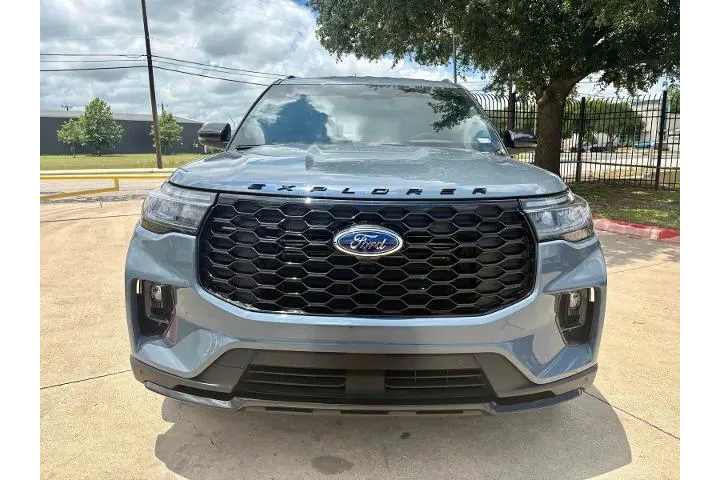 $39673 : Ford Explorer 2025 ST-Line 4 image 8