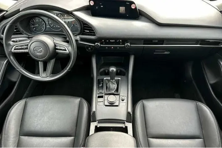 $17722 : Mazda Mazda3 Sedan 2023 2.5 image 5