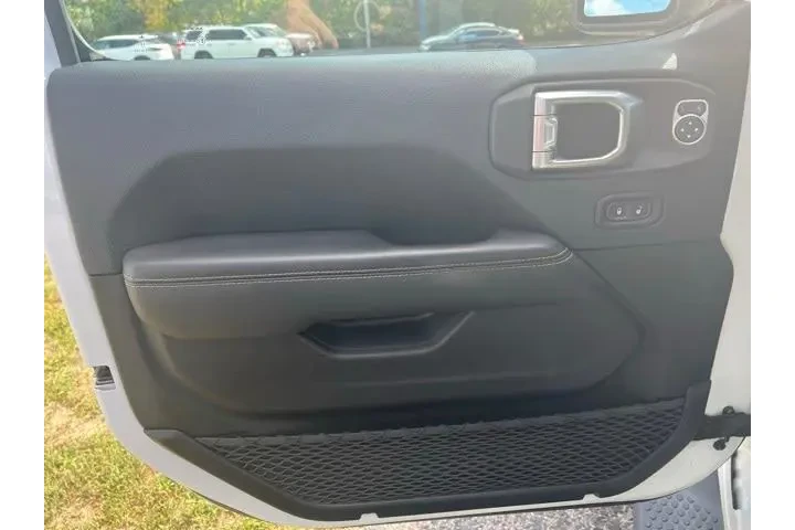 $29295 : Jeep Wrangler Unlimited 2019 image 9