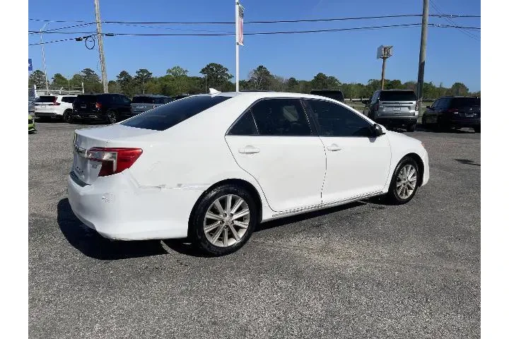 $12481 : Toyota Camry 2012 SE V6 4dr image 2